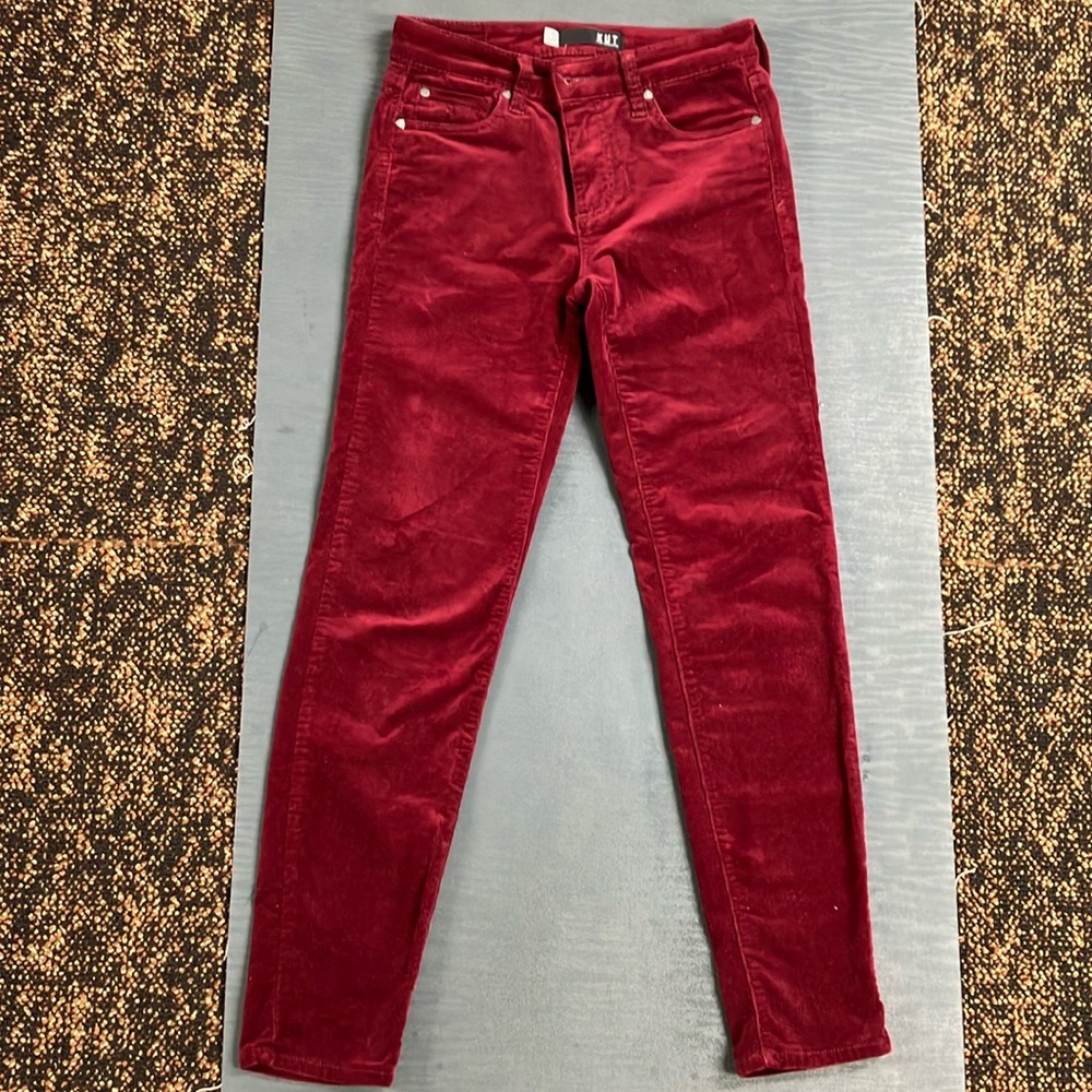 Kut from the Kloth cranberry red, fine whale corduroy pants, short, size zero